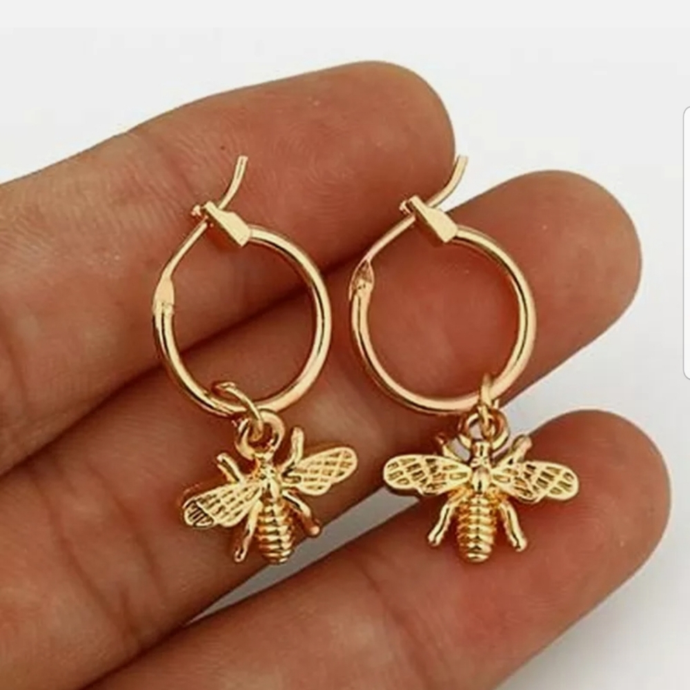 New 18k yellow gold bee stud earrings hoop style - Picture 2 of 4